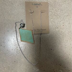 Initial outfitters necklace and bracelet set